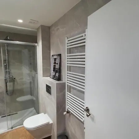 Auditorio Vicele - 4/6 Pax, Recién Reformado, Wifi