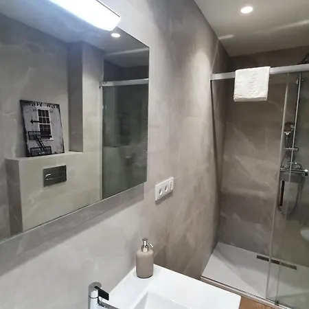 Auditorio Vicele - 4/6 Pax, Recién Reformado, Wifi